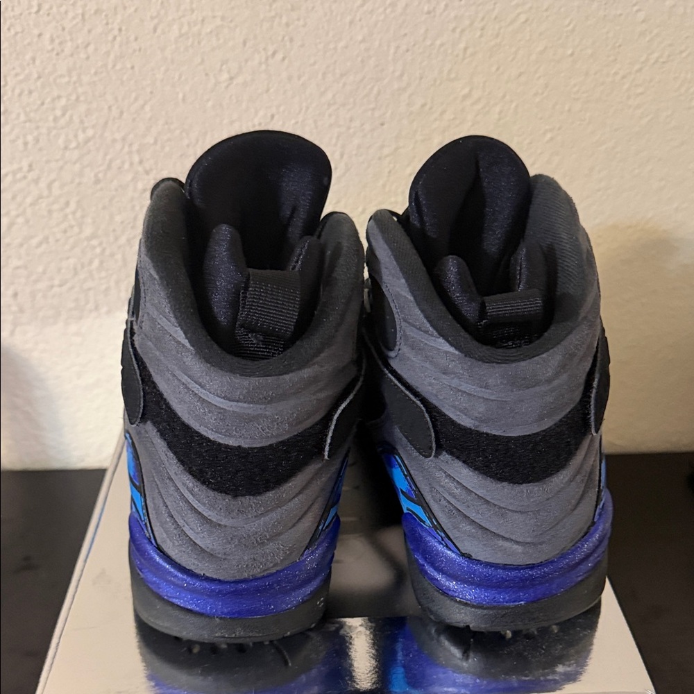 Men’s Jordan Retro 8 - Picture 3 of 10